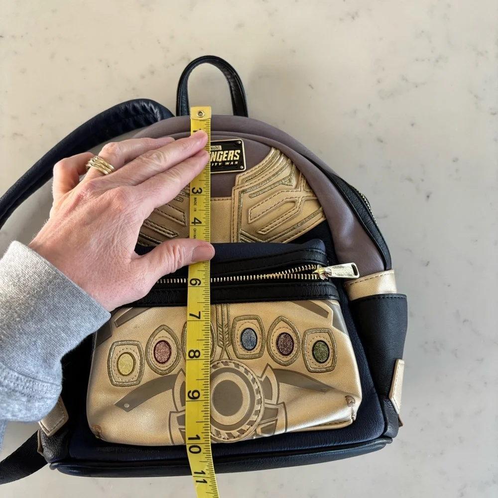 Loungefly Marvel Avengers Infinity War‎ Backpack
